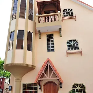 hostal-los-jensen.comcaribbean.com/
